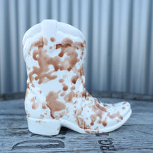 Load image into Gallery viewer, 6 oz Cowboy Boot Candle